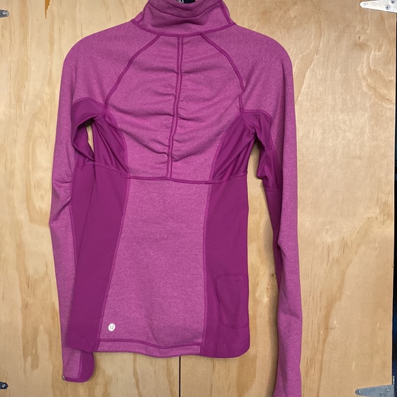 Lululemon long sleeve shirt, size 4, color pink. - Picture 4 of 9